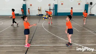 马内：萨拉赫是那种一看到球门就谁也不看的人，这是他的天性